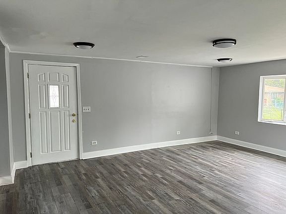 3rd image of 10215 S 84th Ave