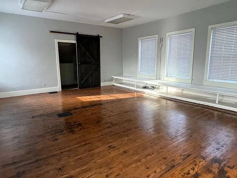 1311 S 3rd St — Photo 11