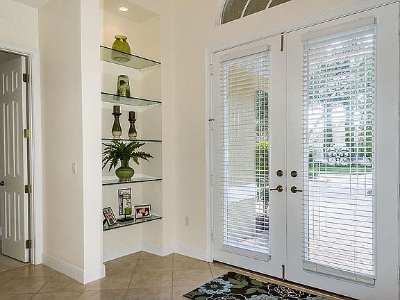 4th image of 4975 Bella Terra Dr