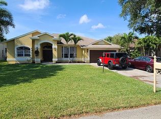19498 Devonwood Cir, Fort Myers, FL 33967