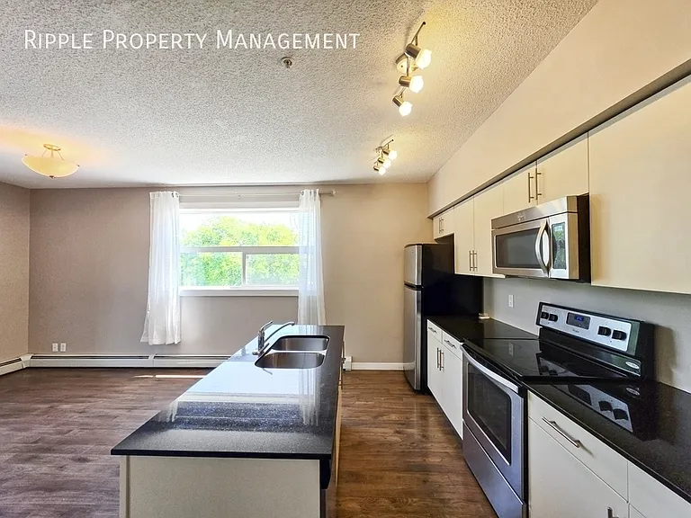 1740 9th St NW #304 — Photo 5