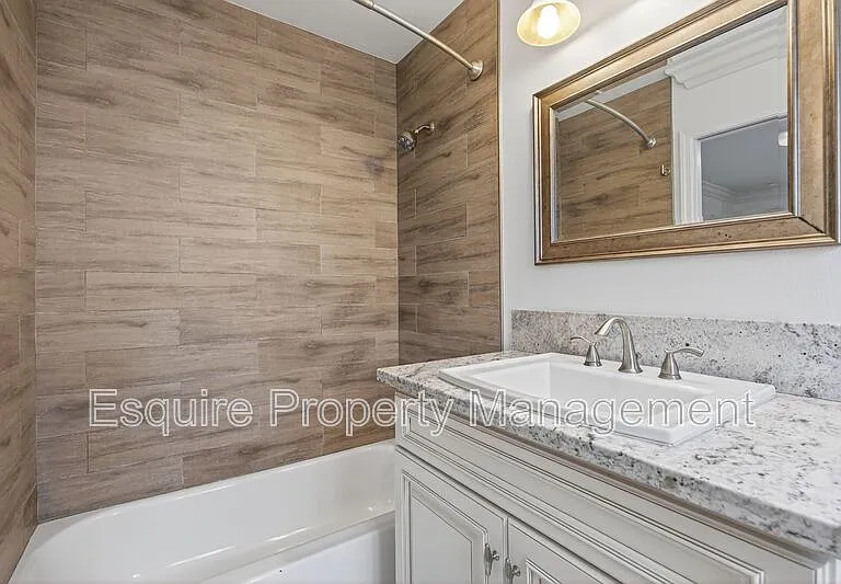 1218 N Olive St #A — Photo 16