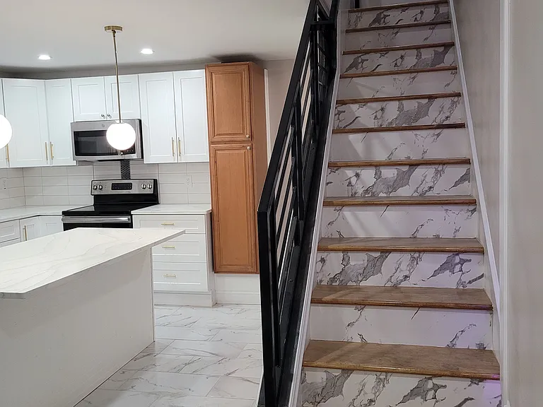 2502 Federal St — Photo 6