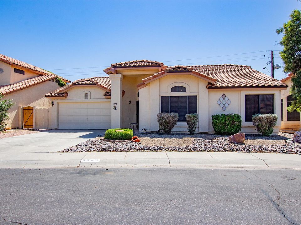 1st image of 3543 N 107th Dr
