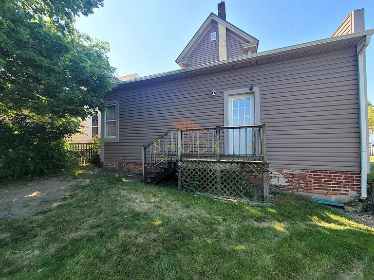 1312 Ferry St — Photo 13