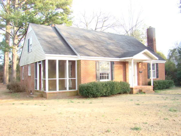1611 N Church St, Scotland Neck, NC 27874