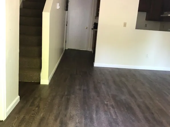 31 Hyde St APT 7, Burlington, VT 05401