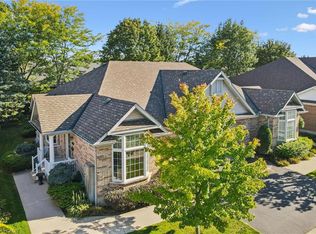 11 Honeysuckle Dr, Guelph, ON N1G4X7