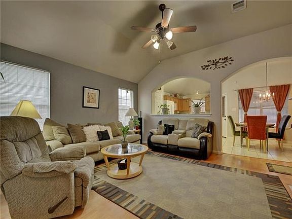 3rd image of 9204 Pioneer Forest Dr