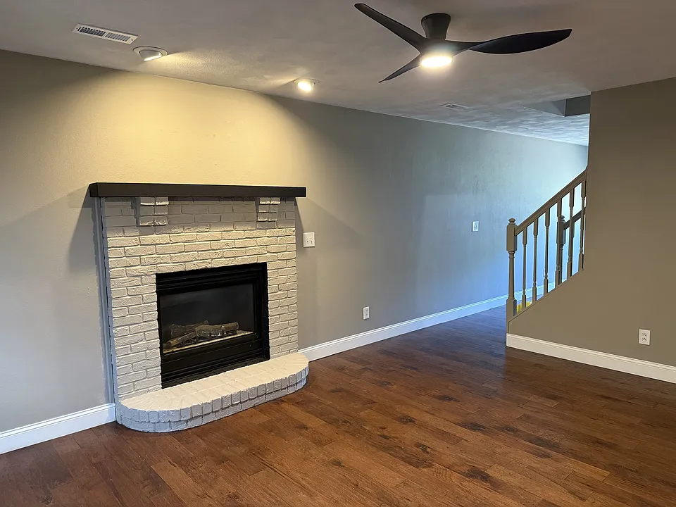 925 Natasha Cir #A