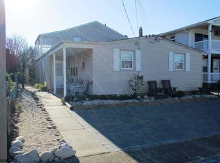 226 6th St S, Brigantine, NJ 08203