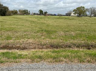 4 Gerald Dr, Sulphur, LA 70665