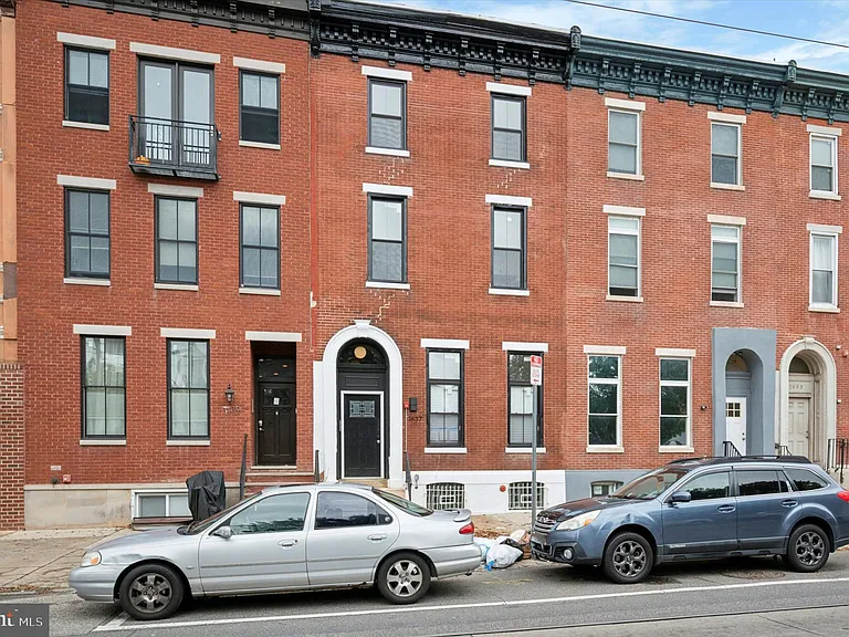 1637 W Girard Ave #1 — Photo 18