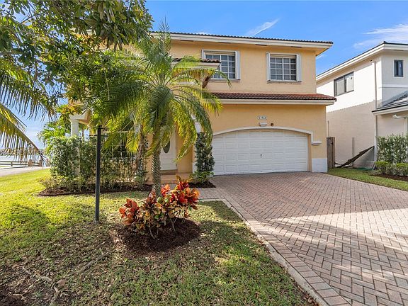 5th image of 13940 SW 127th Ct