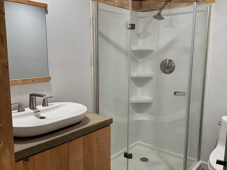 505 Stover St — Photo 11