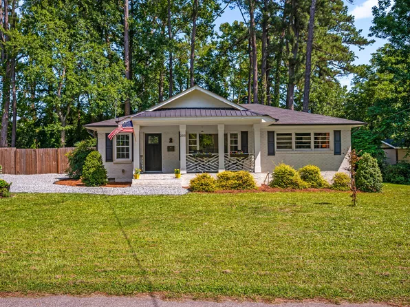 205 Jones Ave, Fuquay Varina, NC 27526