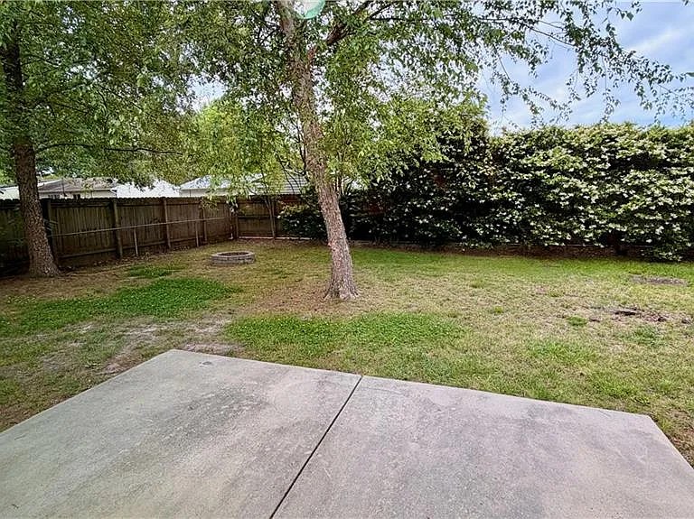3217 Florence St — Photo 6