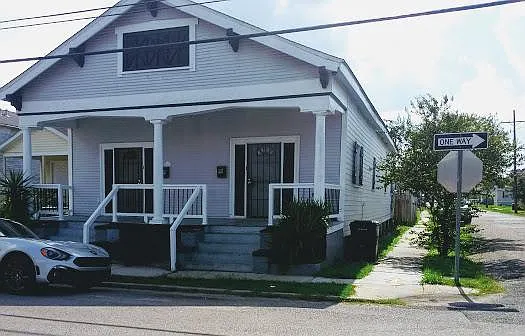 1838 Mandeville St — Photo 5