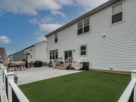 5th image of 11449 Bluffton Drive Nw