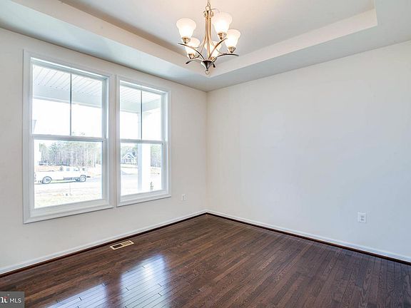 3rd image of 0 Courtland Park Dr