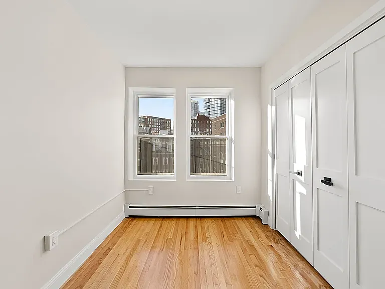 8 Baldwin Pl — Photo 12