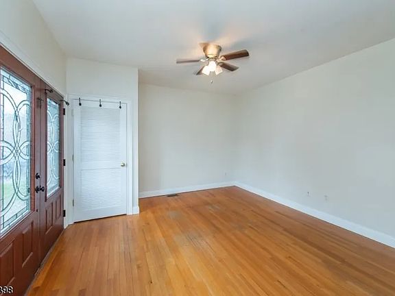 3rd image of 47 Grant St #47