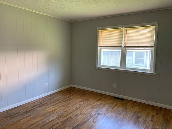 5th image of 1710 Edmunds St