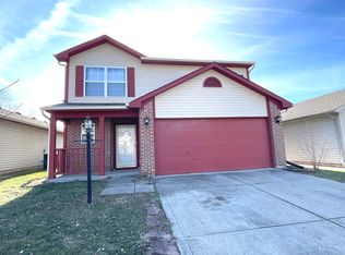 621 Meadows Edge Ln, Indianapolis, IN