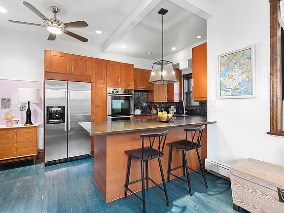 3rd image of 69 S Oxford St APT 5D