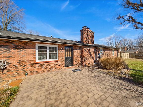 4th image of 139 Autumn Dr