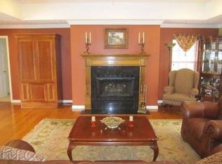 102 Meadows Ct, Dawsonville, GA 30534