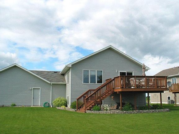 5th image of 602 S Woodland Dr