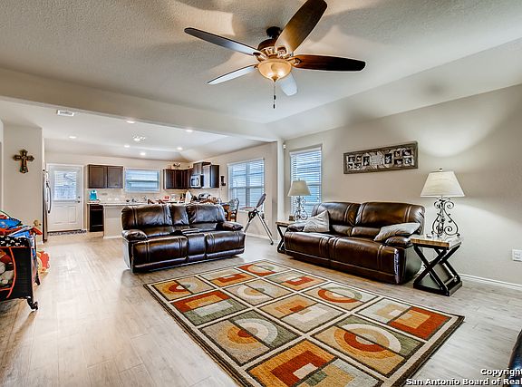 3rd image of 11710 Plover Pl