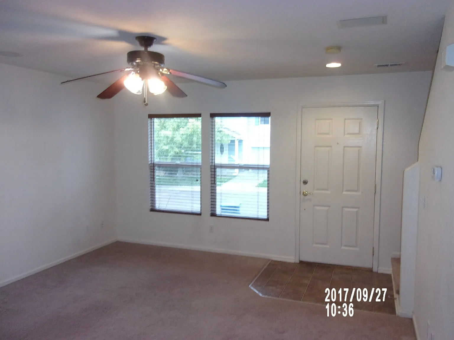 3 bed, 2.0 bath, 1105 sqft, $2,395 — Photo 2