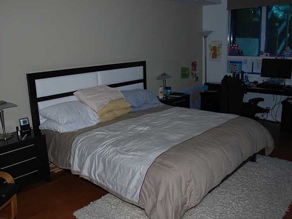 3rd image of 181 Crandon Blvd APT 107