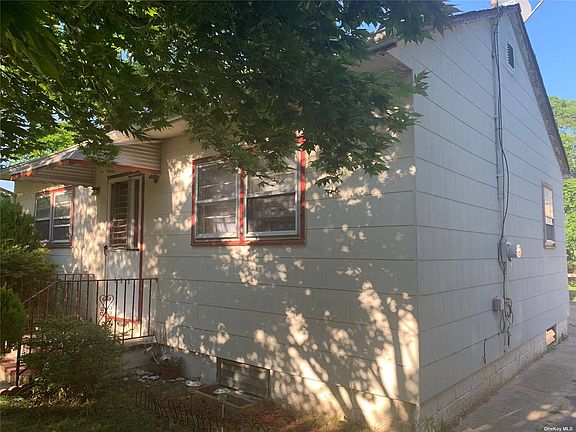 4th image of 185 Woodside Rd