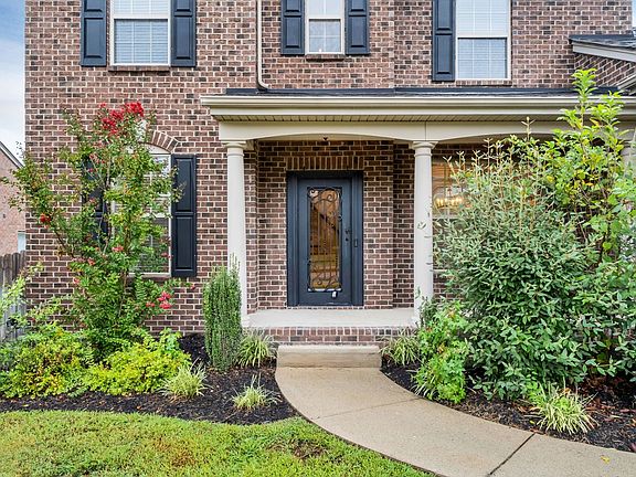 4th image of 7509 Thornwood Ct