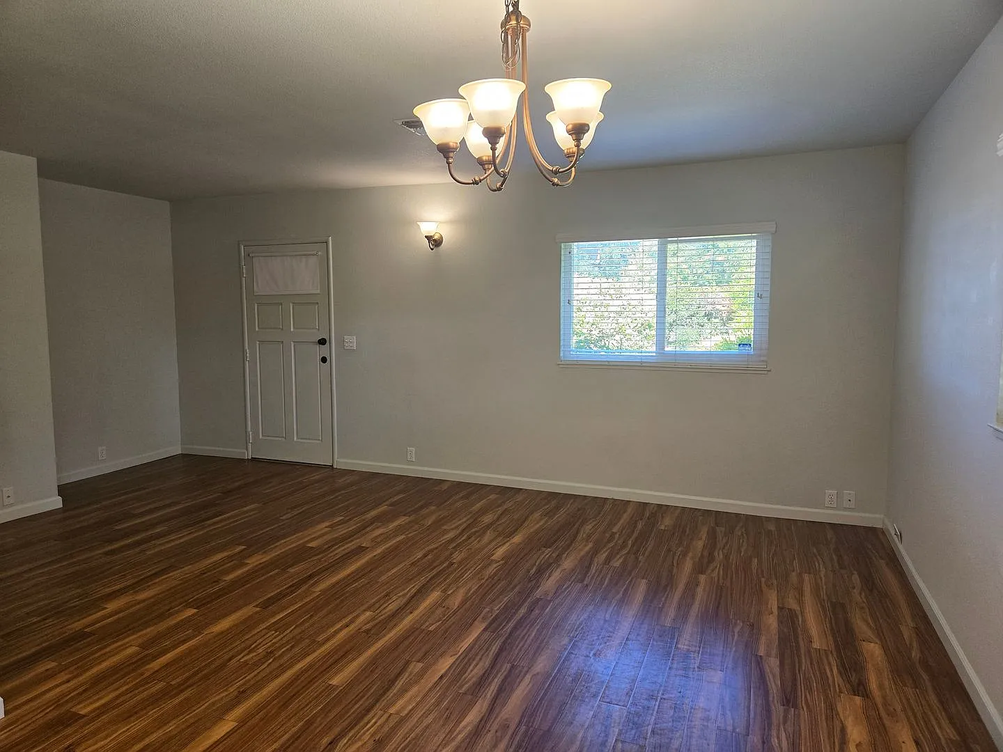 5437 Griffin Rd - Hughson **Coming Soon - 8/31/26** — Photo 2