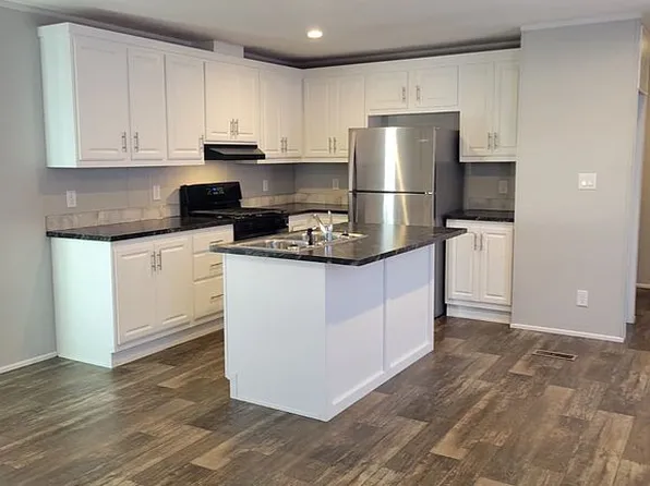 309 E Woods Ave, Andover, KS 67002