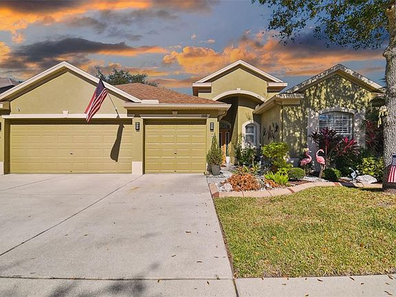 2nd image of 1332 Emerald Hill Way