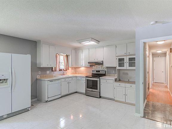 5th image of 1517 Rosewood St