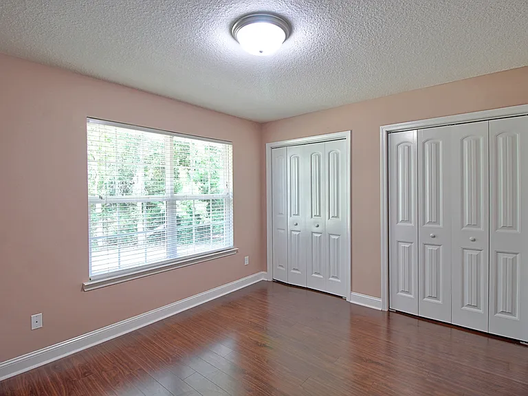 720 Highgrove Ct — Photo 24