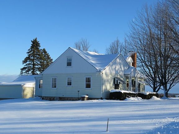 2nd image of 2307 Merrill Ave