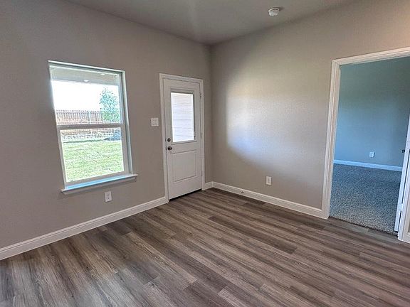 4th image of 10813 Bloodstone Dr