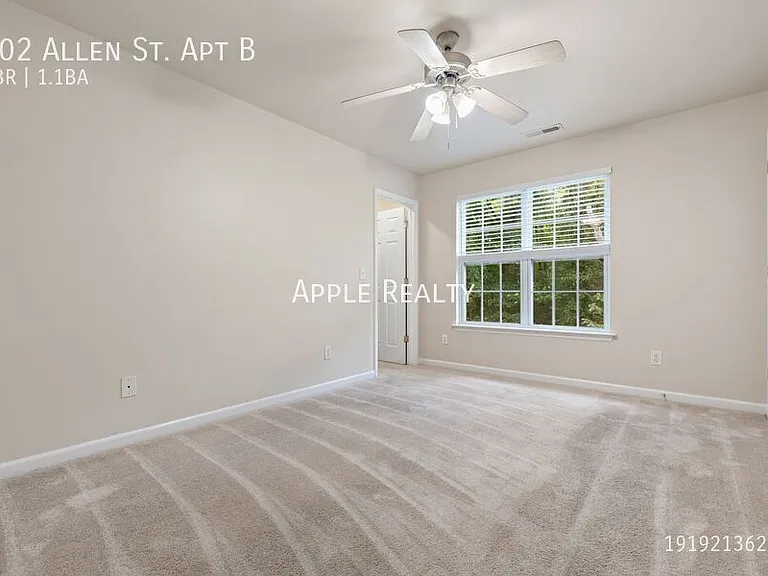 202 Allen St #B — Photo 8
