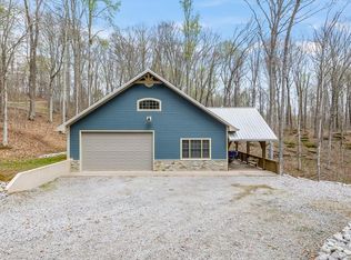 1420 Cherokee Rd, Byrdstown, TN 38549