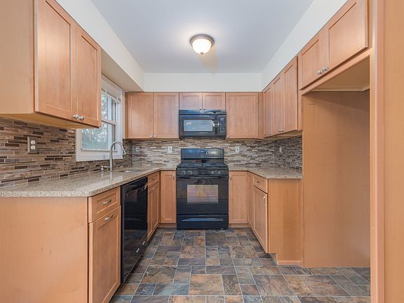 4th image of 3 Revere Ct APT 2703