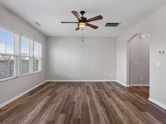 3rd image of 430 Bald Cypress Ln