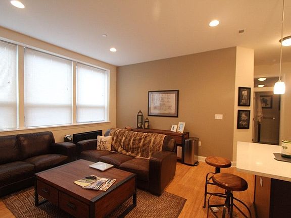 4th image of 144 Green Ln Unit 205