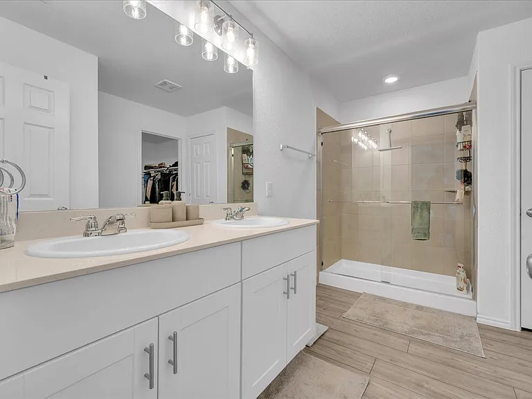 14152 Calderwood St — Photo 11
